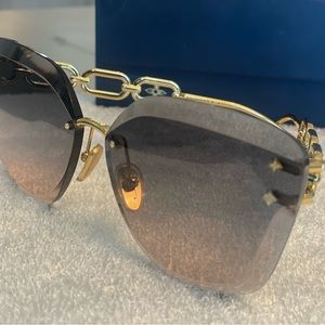 LV JEWEL CAT EYE SUNGLASSES - never worn.